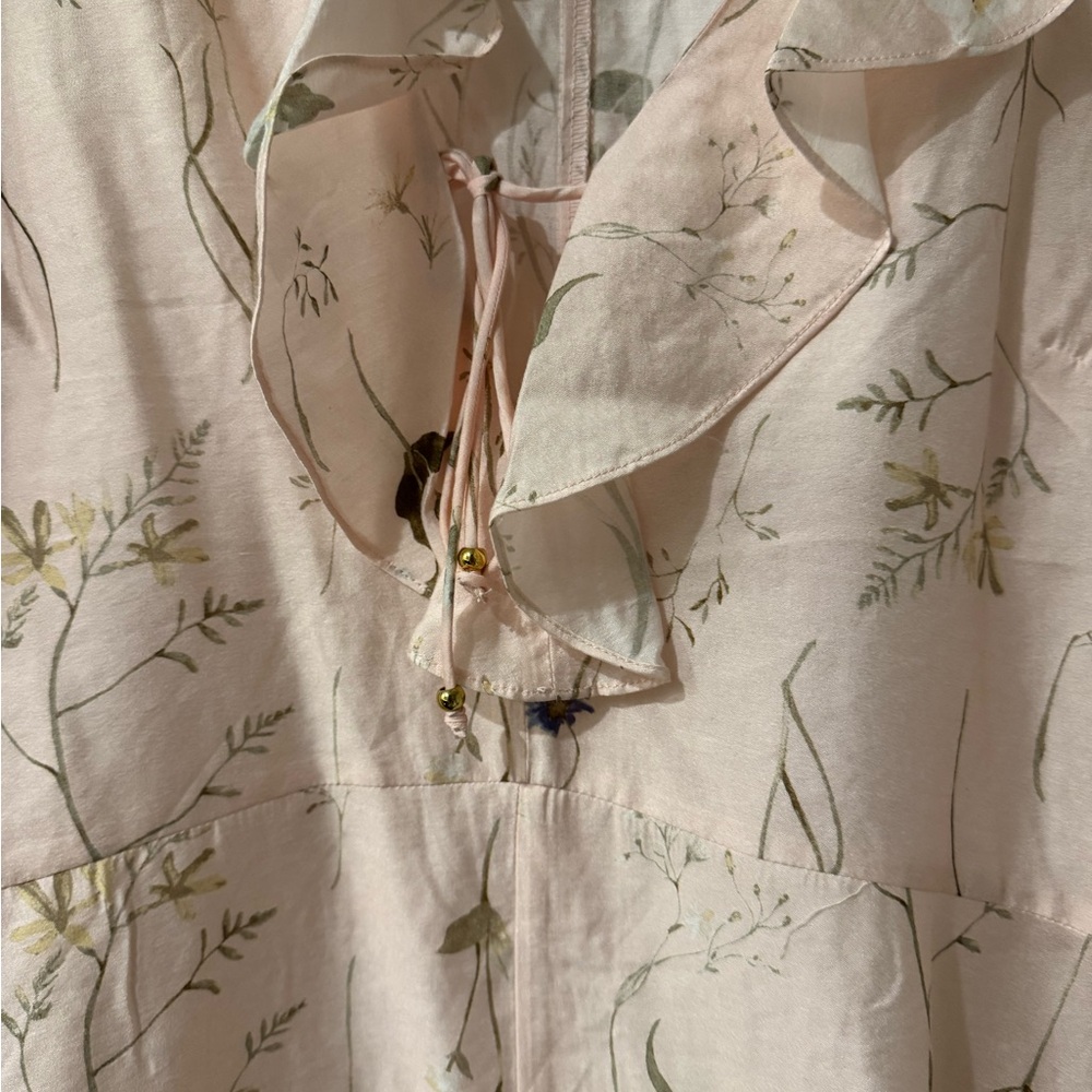 Floral Ruffle Blouse - Picture 3 of 5